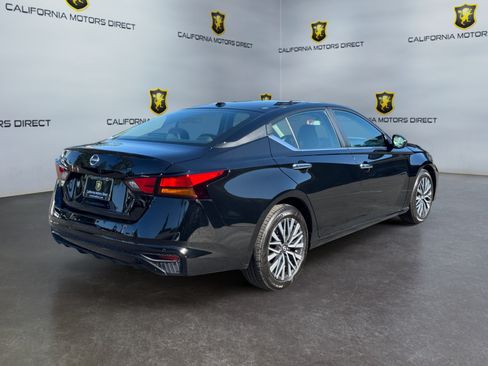 Used 2025 Nissan Altima 2.5 SV FWD image 5