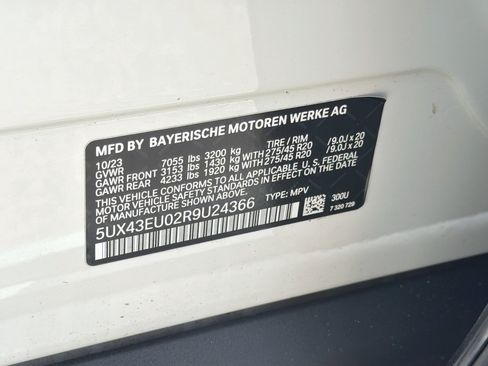 Used 2024 BMW X5 xDrive50e AWD/4WD image 45