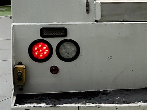 Used 2018 Ford F350 XL image 6