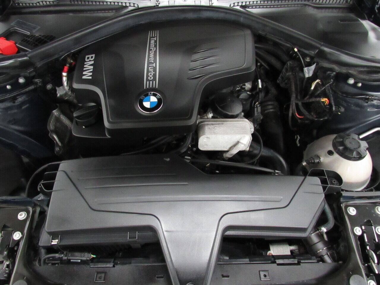 Used 2012 BMW 328i Sedan RWD image 4