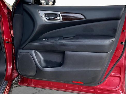 Used 2015 Nissan Pathfinder SL w/ SL Premium Package FWD image 22