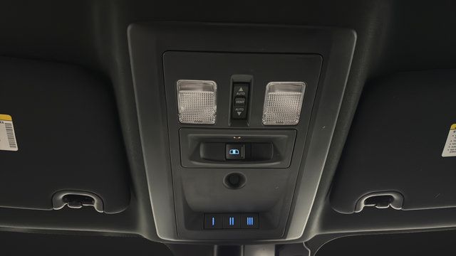 Used 2017 RAM 1500 Rebel w/ Luxury Group AWD/4WD image 31
