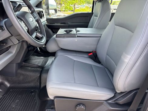 Used 2025 Ford F250 XL AWD/4WD image 19