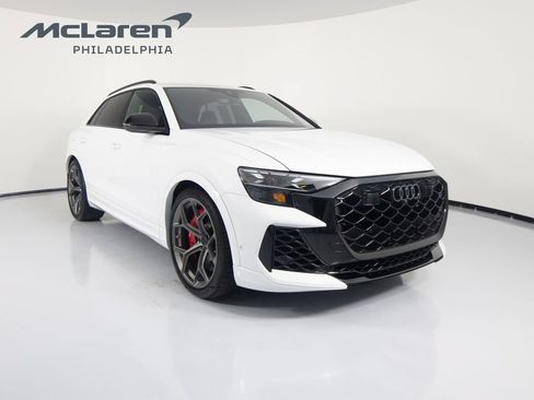Used 2026 Audi RS Q8 performance AWD/4WD image 3