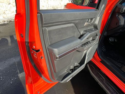 Used 2024 Toyota Tacoma TRD Sport w/ TRD Sport Premium Package image 11