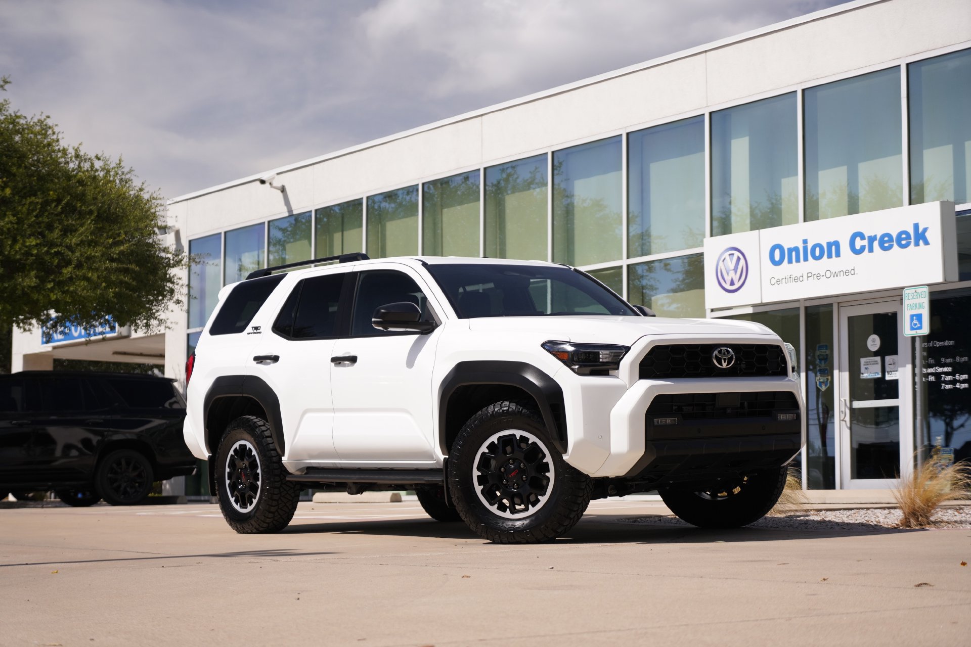 Used 2025 Toyota 4Runner TRD Off-Road Premium AWD/4WD image 1