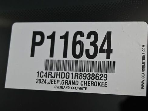Used 2024 Jeep Grand Cherokee Overland w/ Trailer Tow Package AWD/4WD image 27