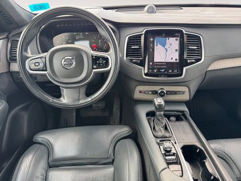 Used 2021 Volvo XC90 T6 Inscription w/ Lounge Package image 10