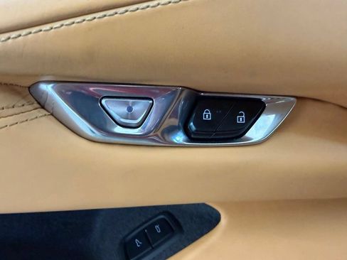 Used 2021 Chevrolet Corvette Stingray Premium Conv w/ Z51 Performance Package RWD image 30
