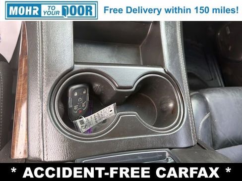 Used 2018 Chevrolet Suburban LT w/ LT Signature Package image 23