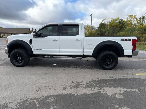 Used 2017 Ford F350 Lariat w/ Snow Plow Prep Package image 8