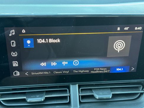 Used 2024 Chevrolet Trax RS w/ Driver Confidence Package image 18