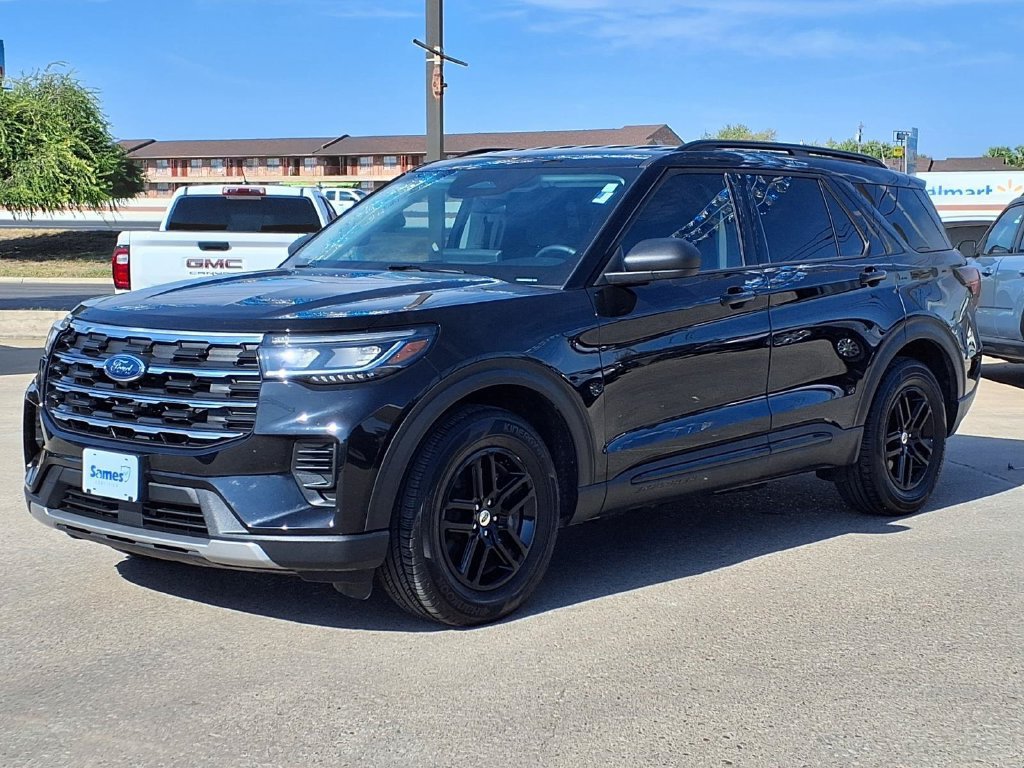 Used 2026 Ford Explorer Active RWD image 4