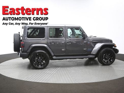 Used 2025 Jeep Wrangler Unlimited Sahara AWD/4WD image 43
