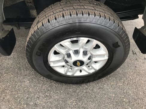 Used 2020 Chevrolet Silverado 2500 LT w/ Fleet Comfort Package image 45