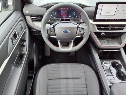 Used 2025 Ford Explorer ST-Line w/ Premium Package AWD/4WD image 12