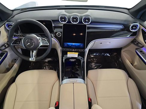 Certified 2025 Mercedes-Benz GLC 350e 4MATIC image 10
