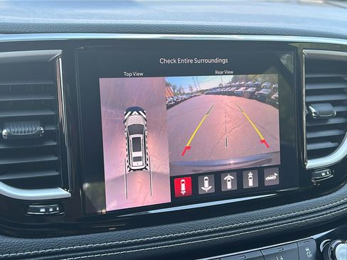 Certified 2023 Chrysler Pacifica Touring-L w/ S Appearance Package FWD image 23