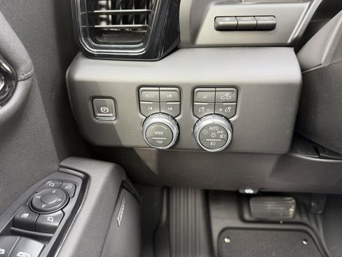 New 2026 GMC Sierra 1500 AT4 w/ AT4 Premium Package image 26