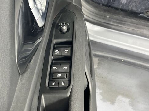 Used 2022 Jeep Compass Trailhawk image 17