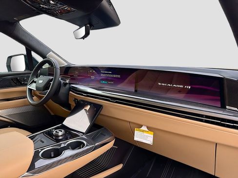 New 2026 Cadillac Escalade IQ Sport 2 image 33