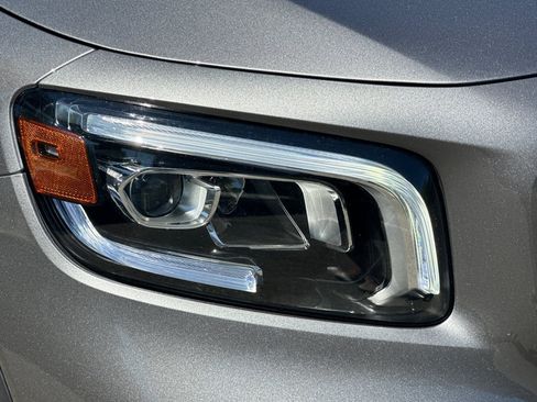 Certified 2023 Mercedes-Benz GLB 250 image 12