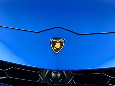 Used 2022 Lamborghini Urus image 46