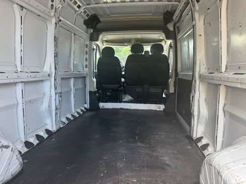Used 2017 RAM ProMaster 2500 w/ Interior Convenience Group FWD image 12
