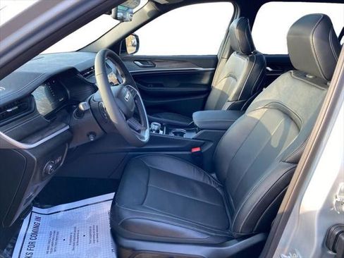 New 2026 Jeep Grand Cherokee L Limited image 32