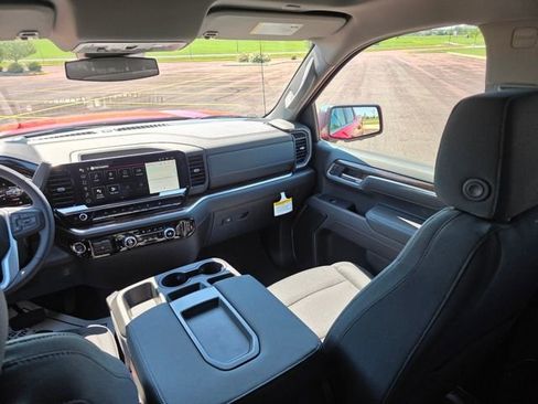 New 2026 GMC Sierra 1500 SLE w/ Preferred Package image 21