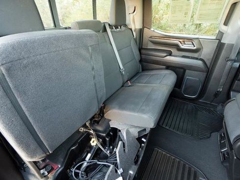 Used 2024 GMC Sierra 1500 SLE w/ Preferred Package image 27