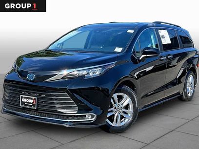 Used 2024 Toyota Sienna XLE w/ XLE Plus Package