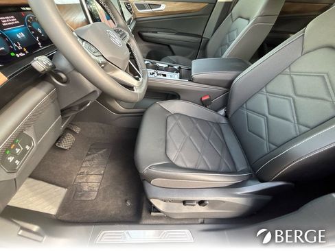 New 2026 Volkswagen Atlas SE image 17