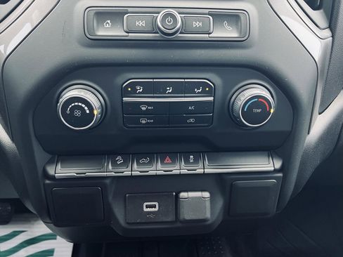 Used 2019 Chevrolet Silverado 1500 Custom Trail Boss w/ Custom Convenience Package image 30