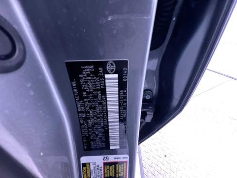 Used 2025 Toyota Camry SE image 41