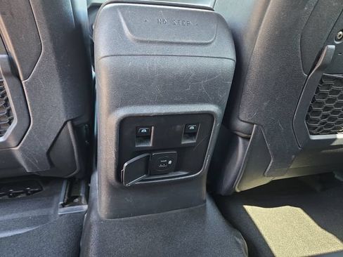 Used 2022 Ford Bronco Black Diamond AWD/4WD image 33