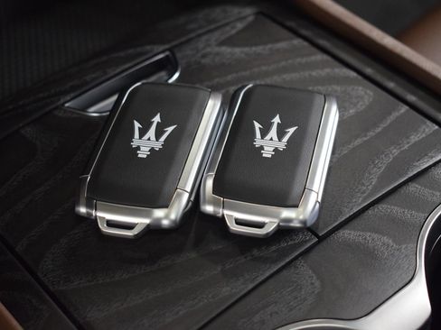 Certified 2024 Maserati Grecale GT AWD/4WD image 42