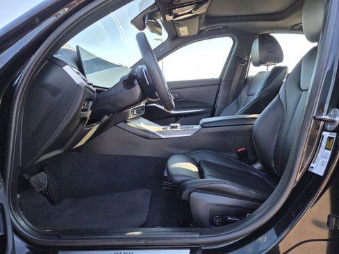 Used 2025 BMW 330i image 12