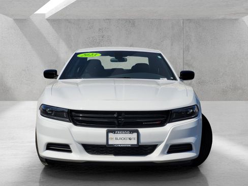 Used 2023 Dodge Charger SXT image 2