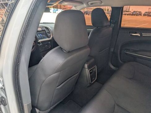 Used 2021 Chrysler 300 Touring w/ Sport Appearance Package RWD image 24