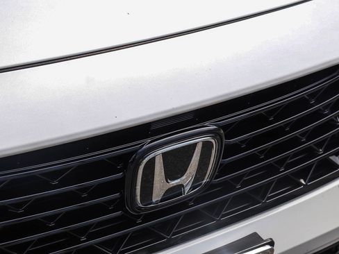 Used 2024 Honda Accord EX-L image 4
