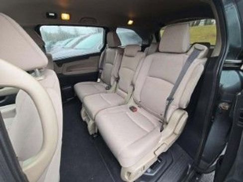 Used 2018 Honda Odyssey EX image 8