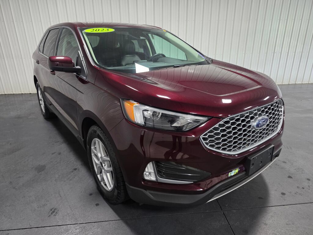 Used 2023 Ford Edge SEL w/ Convenience Package AWD/4WD image 2