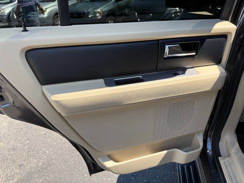 Used 2016 Ford Expedition XL AWD/4WD image 24