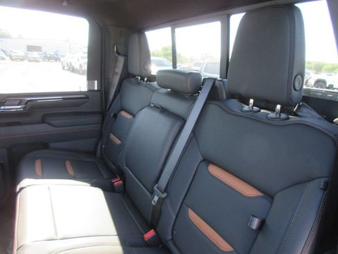 New 2026 GMC Sierra 2500 AT4 w/ AT4 Premium Plus Package AWD/4WD image 16