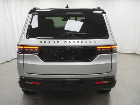 Certified 2025 Jeep Grand Wagoneer L Series II Obsidian w/ Quick Order Packagew 28T AWD/4WD image 10