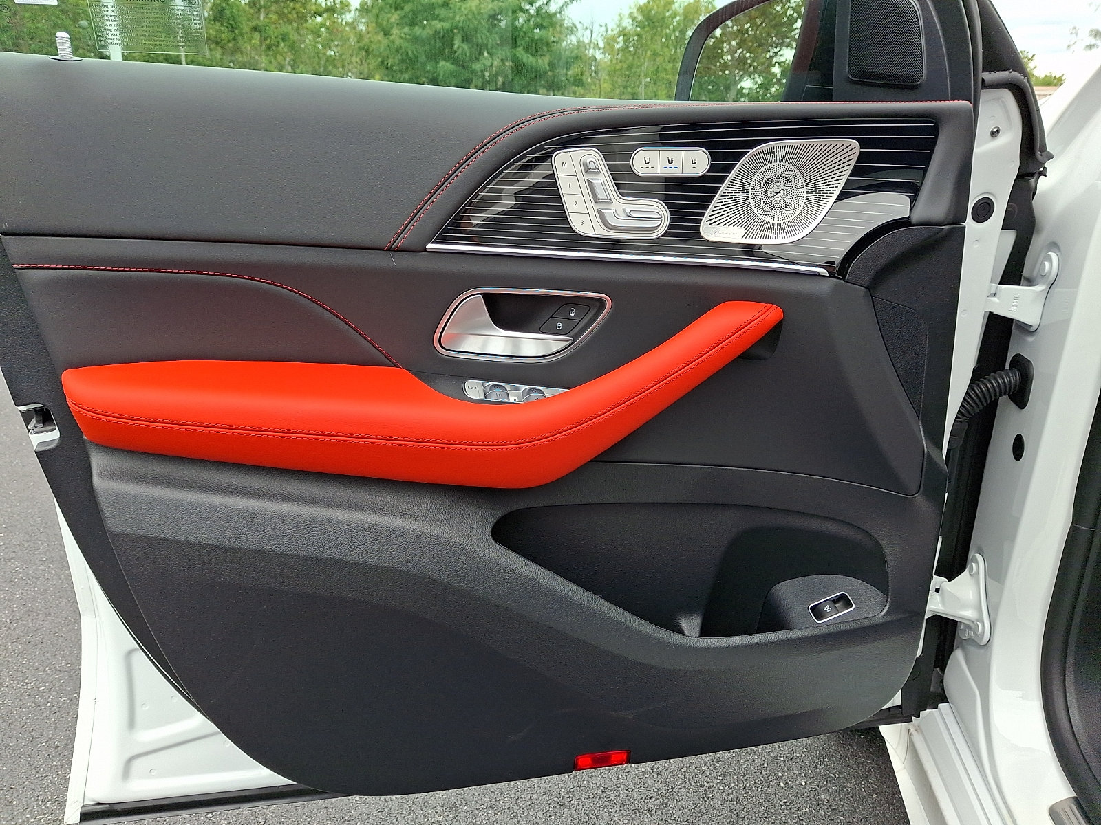 New 2026 Mercedes-Benz GLE 53 AMG 4MATIC Coupe image 11