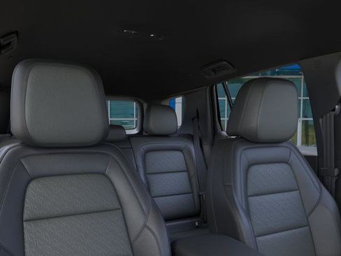 New 2026 Chevrolet Equinox LT w/ Convenience Package II FWD image 24