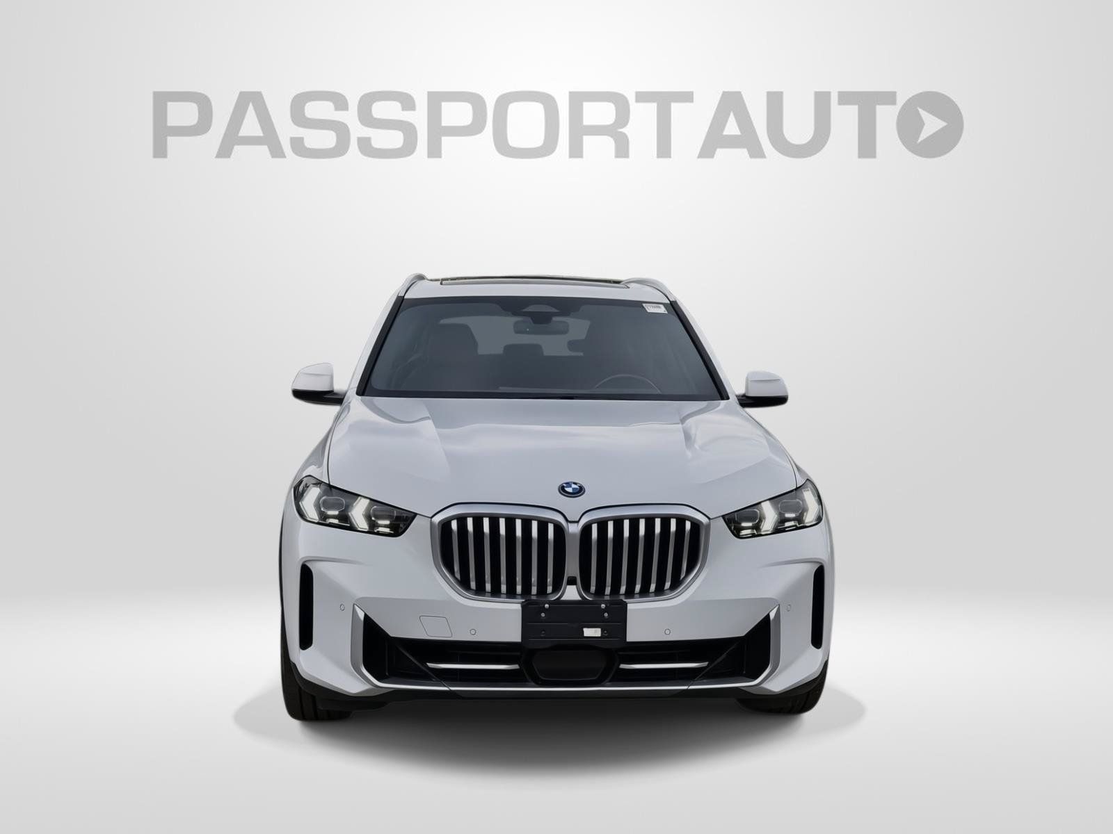 Used 2025 BMW X5 xDrive50e AWD/4WD image 2
