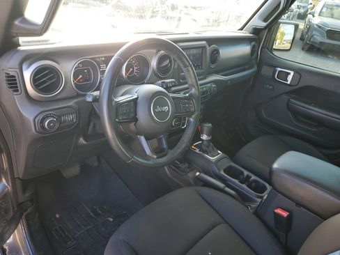 Used 2018 Jeep Wrangler Unlimited Sport S image 26